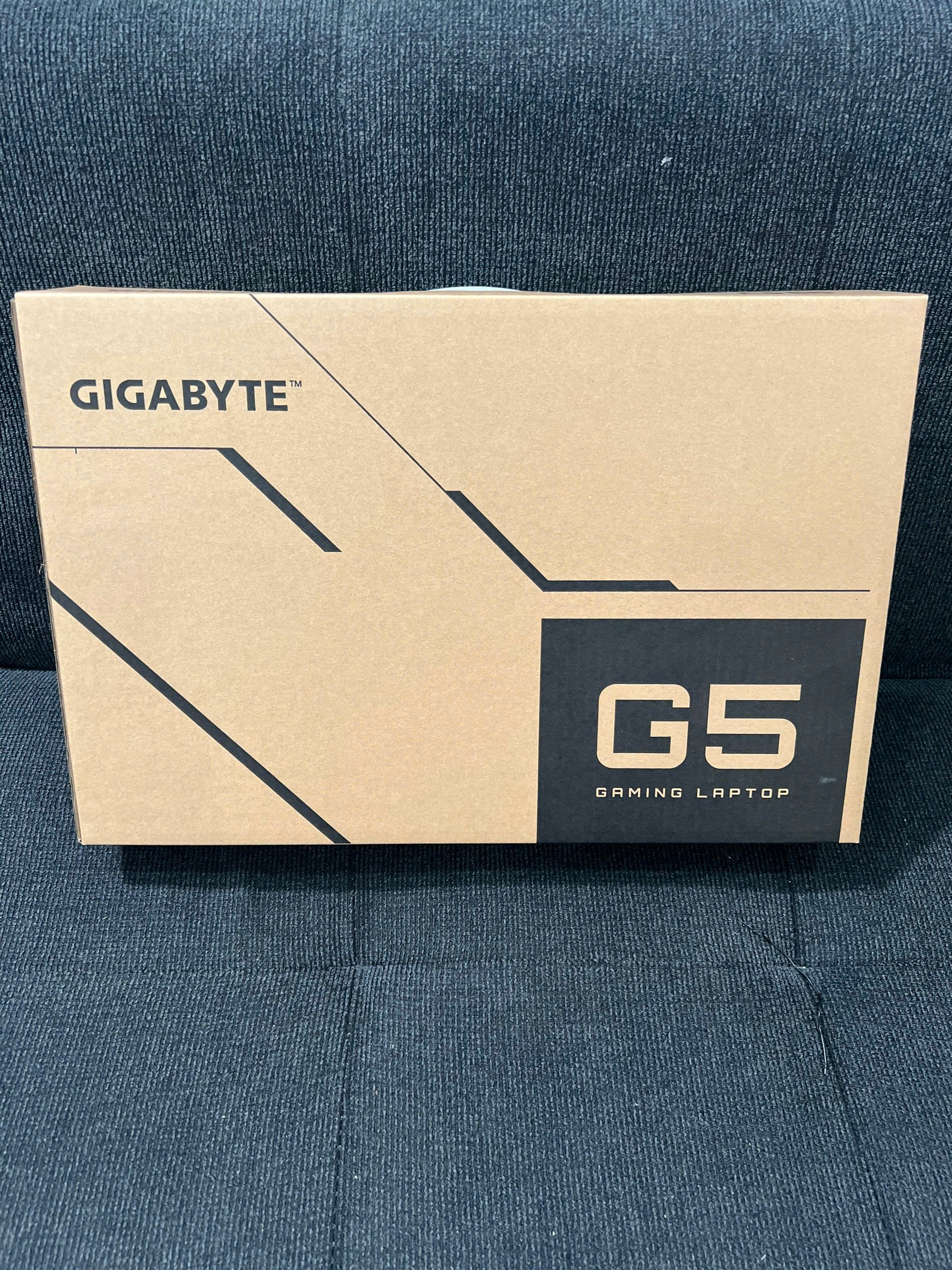 Laptop Gaming Gigabyte G5 MF5 H2VN353KH 4 z5819458118361 8ef82161b45863dc65222c5fa116b314
